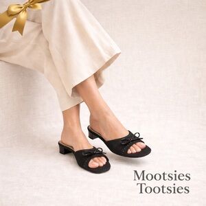 Mootsies Tootsies Black Fabric Slide Sandals 8W